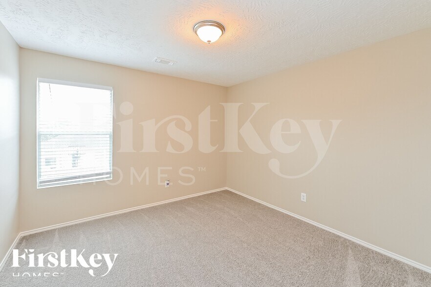 Building Photo - 11506 Moonlight Ridge Dr