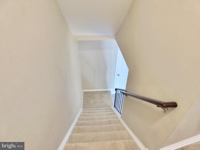 Building Photo - 10127 Ebenshire Ct