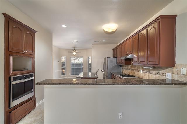 Building Photo - 8228 Novaro Dr