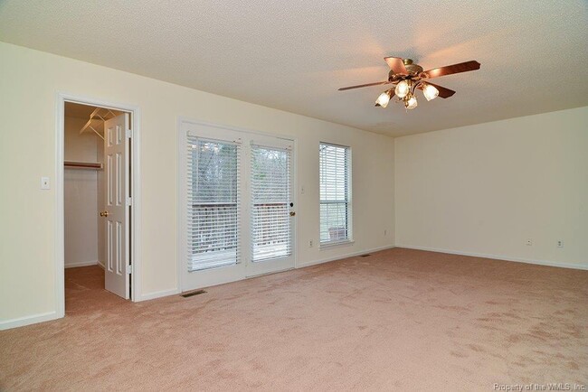Building Photo - 5339 Aden Ct