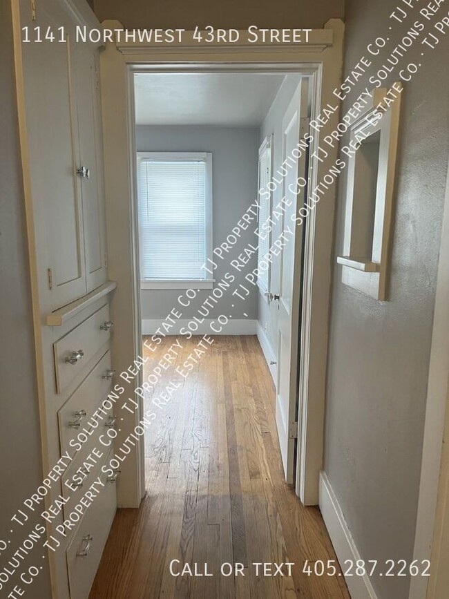 Building Photo - 1141 NW 43rd St