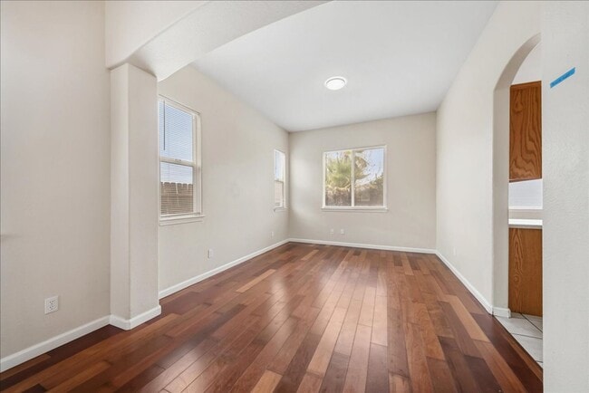 Building Photo - 9615 Harvest View Way