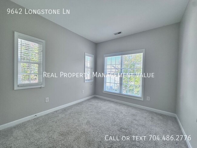 Building Photo - 9642 Longstone Ln