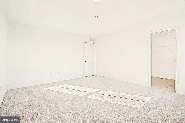 Building Photo - 9 Shillington Ln