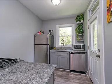 Building Photo - 128 Teece Ave