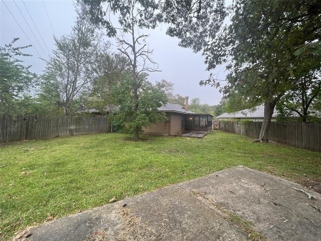 Building Photo - 22221 Moss Falls Ln