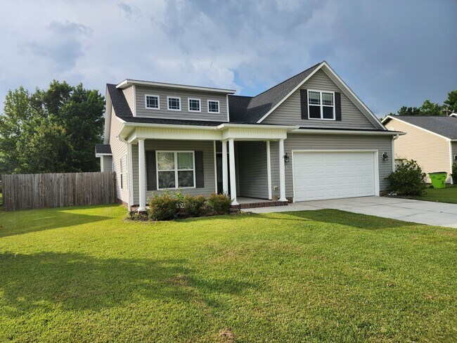 Building Photo - 3 Bedroom home with an upstair bonus room ...