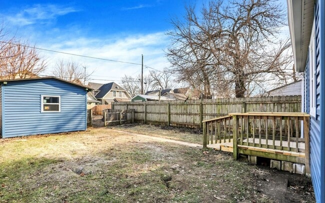 Building Photo - 3 Bed Home Accepting section 8 housing vouchers!