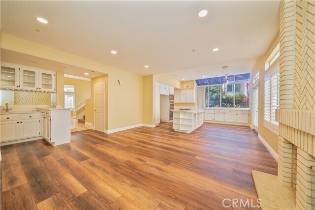 Building Photo - 9531 Montanza Way