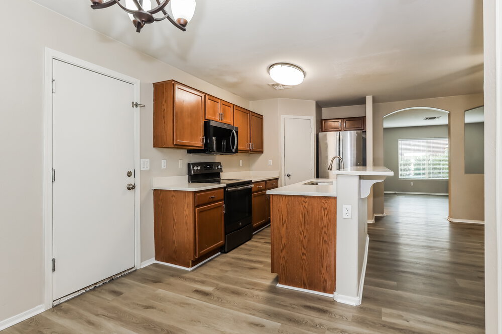 Building Photo - 339 S Travis