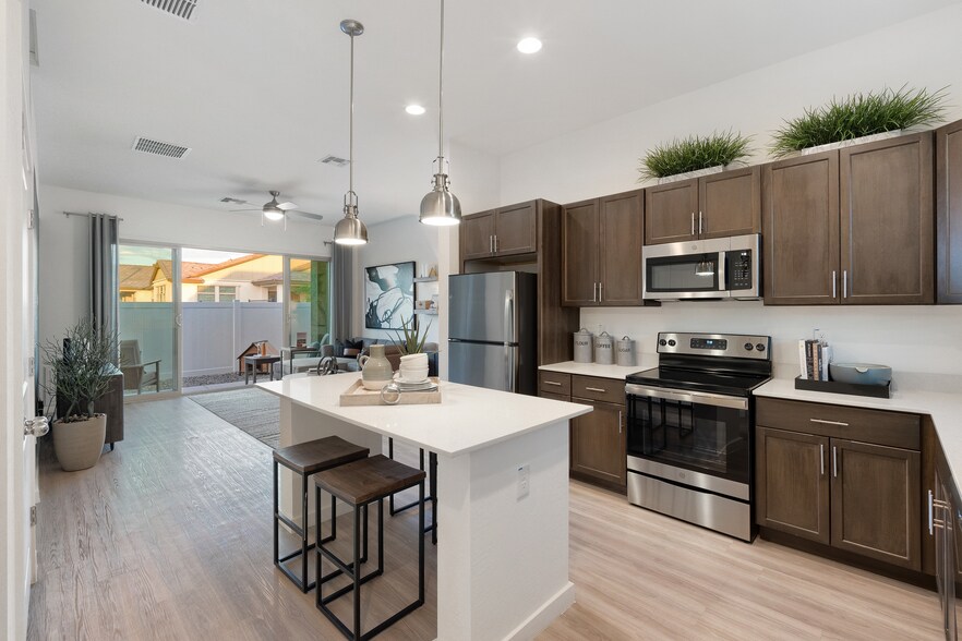 Building Photo - Estia Surprise Farms