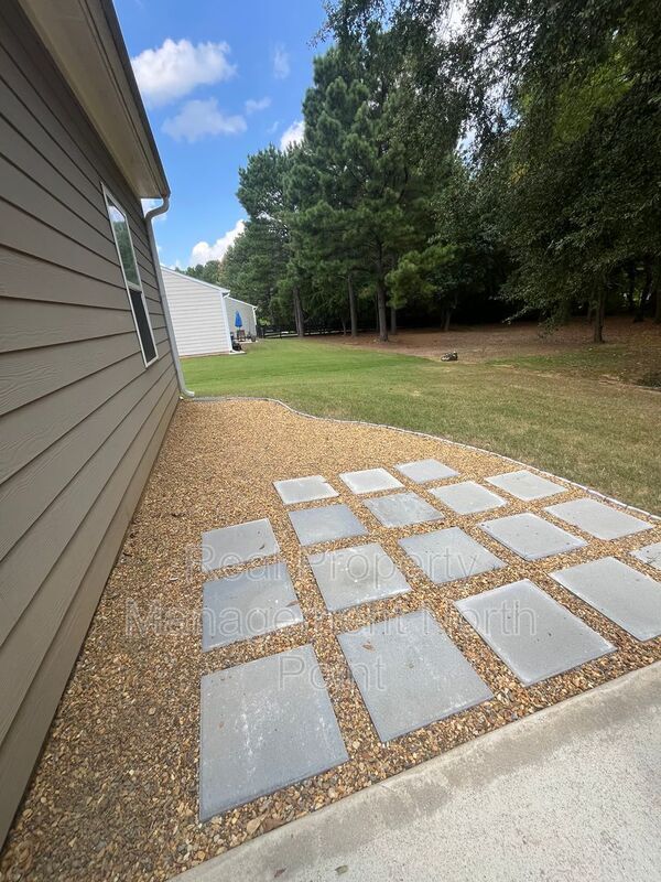 Building Photo - 24 Seattle Slew Way