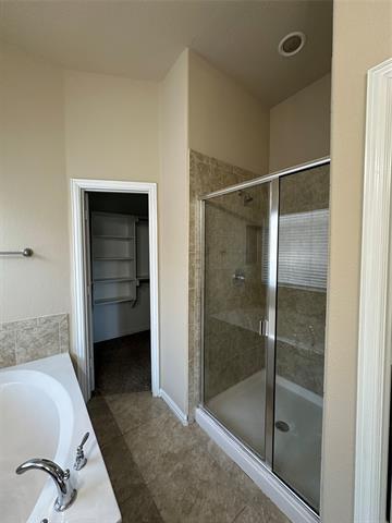 Building Photo - 2010 Sorrento Ln