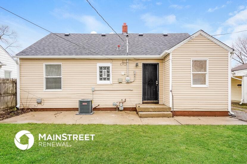 Building Photo - 3428 N Riley Ave