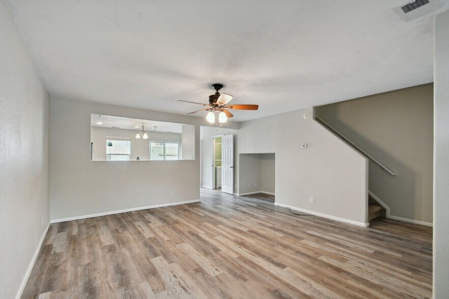 Building Photo - 11040 Claude Ct