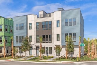 Building Photo - 2362 Brix St