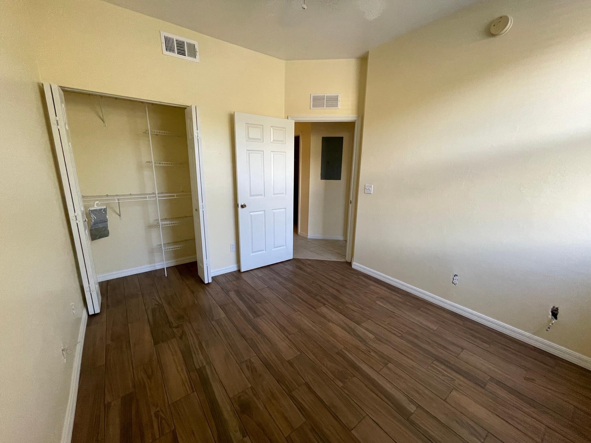 Building Photo - 4287 Bellasol Circle Loop