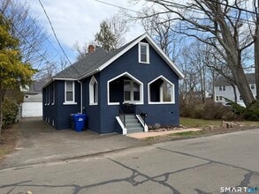 Building Photo - 5 Westwood Rd