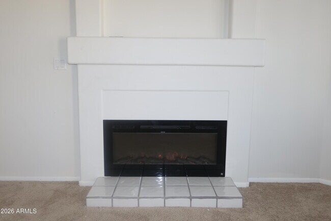 Building Photo - 7629 W Kristal Way