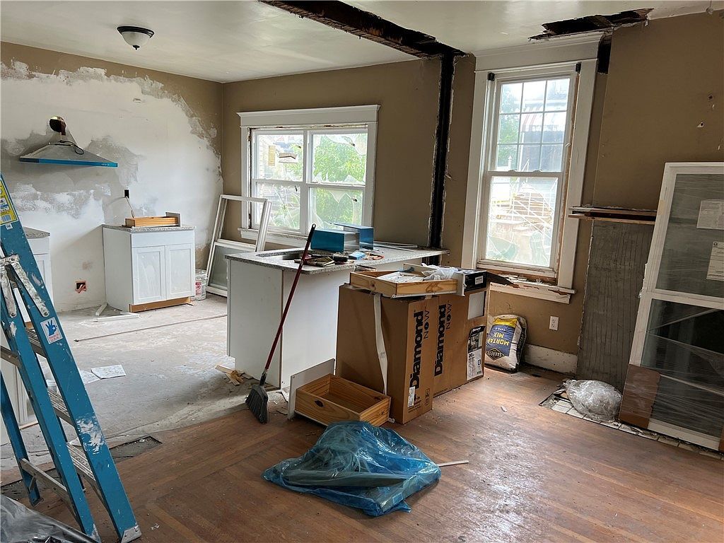 Building Photo - 500 Marwood Ave