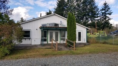 Building Photo - 27914 Hinkleman Rd