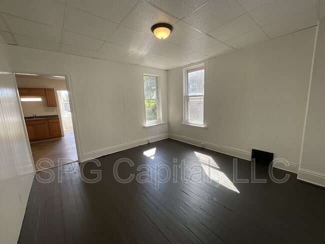 Building Photo - 29 S Hartley St