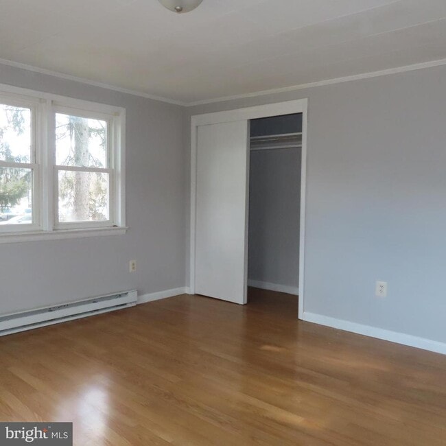 Building Photo - 11601 Buchanan Trail E