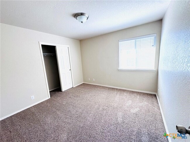 Building Photo - 514 Briggs Dr