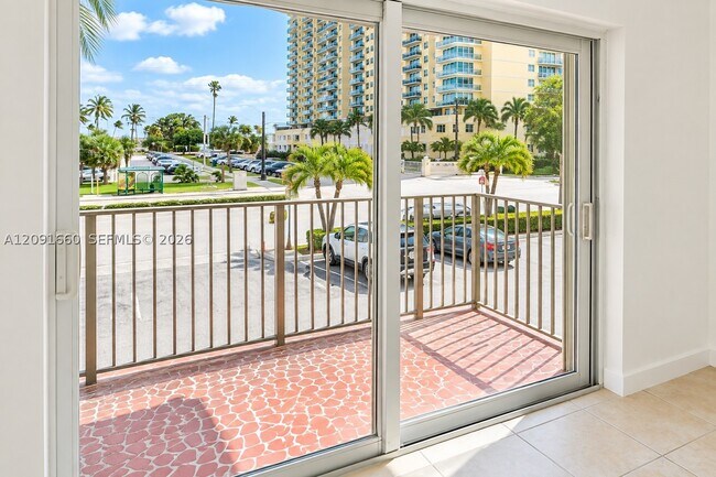 Building Photo - 2600 S Ocean Dr