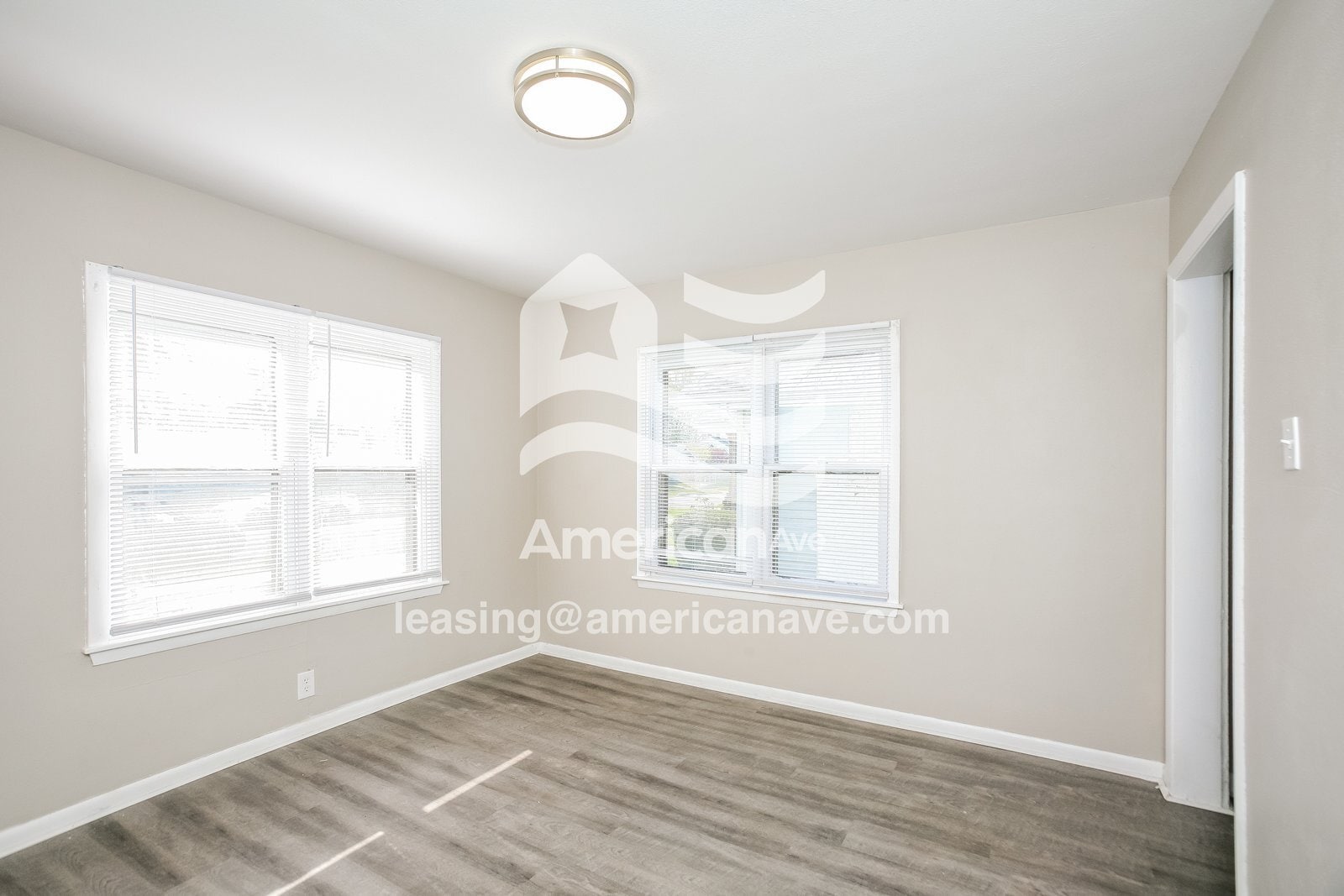 Building Photo - 1253 N Meade St
