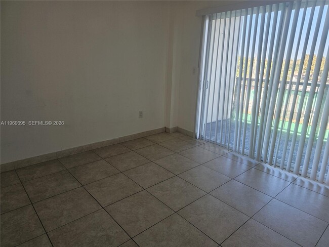 Building Photo - 2647 NW 25th Ave