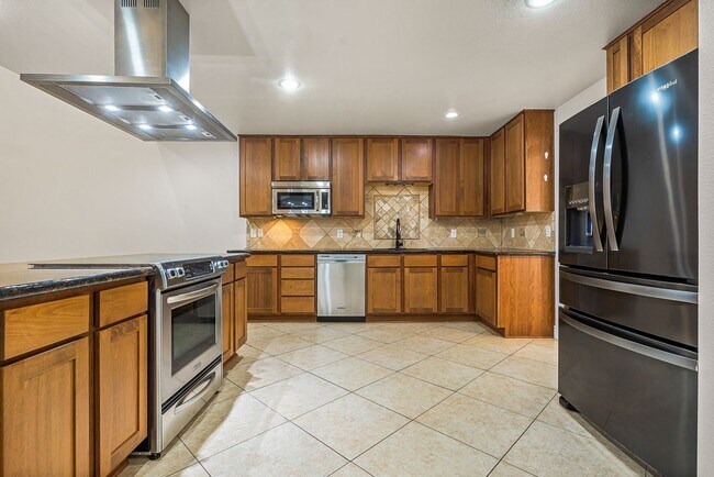 Building Photo - 9130 Windgarden Cir