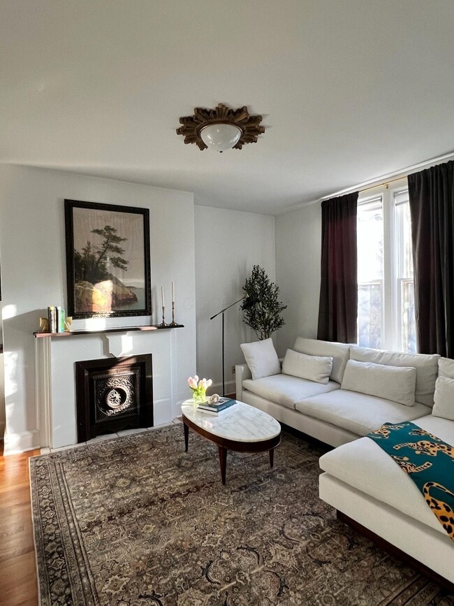 Building Photo - 1279 Hunter Ave