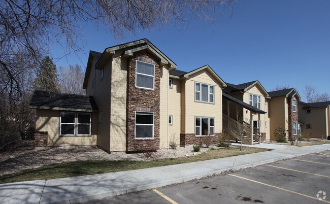 Building Photo - 1113 N Midland Blvd