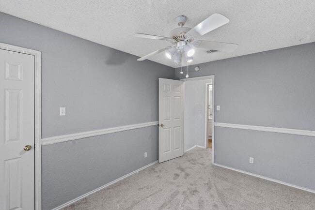 Building Photo - 9203 Kempler Dr