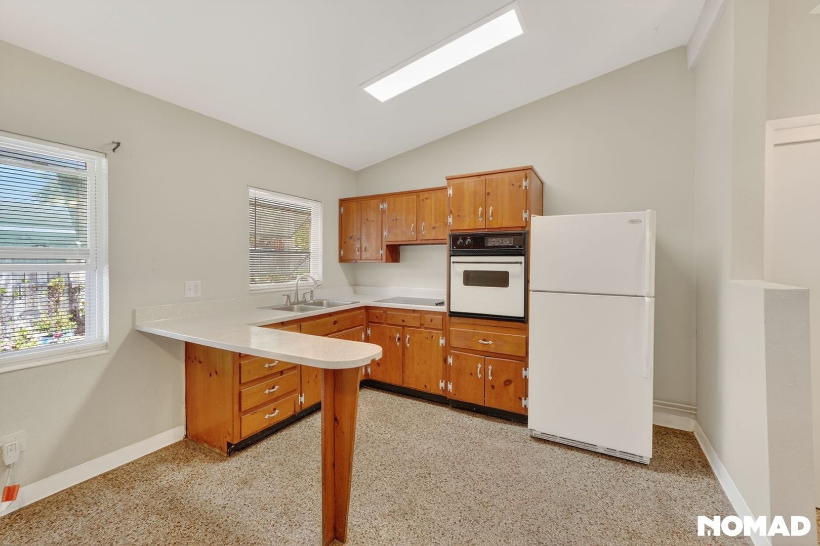 Building Photo - 2125 Highland Ave