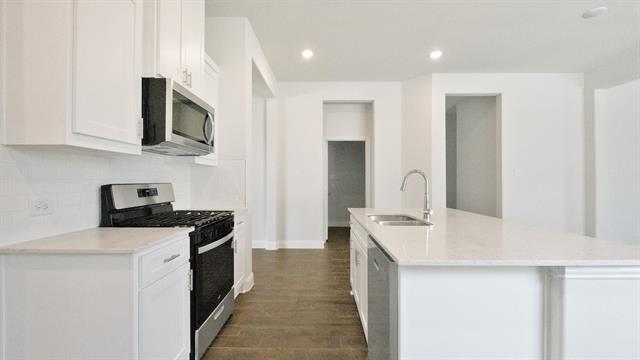 Building Photo - 505 Parrino Pky