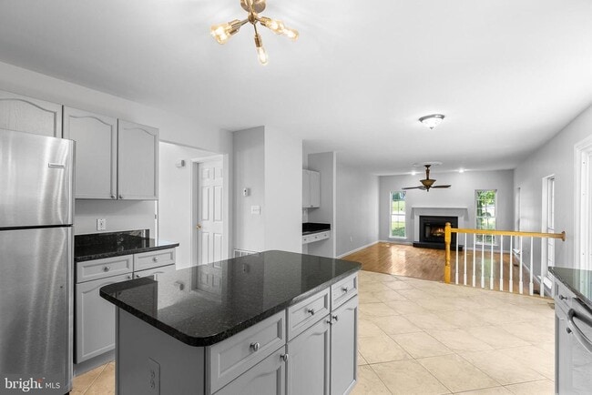 Building Photo - 10004 Field Stone Ct