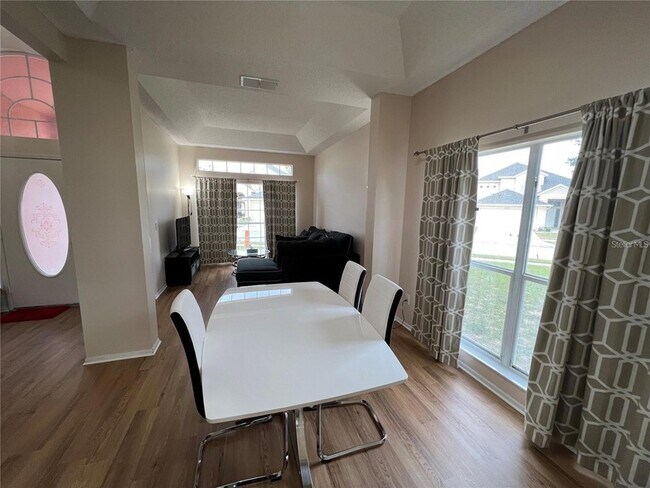 Building Photo - 755 Riggs Cir