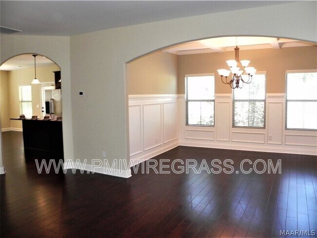 Building Photo - 87 Freedom Heights