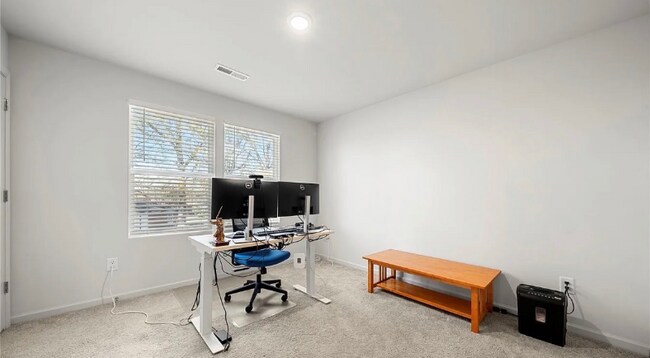 Building Photo - 127 Villa Ln