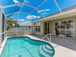 Building Photo - 3-Bed 2-Bath Unfurnished Pool Home - Green...