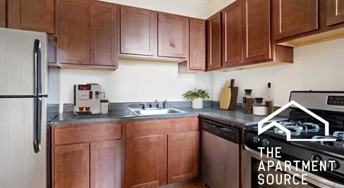 Building Photo - 3755 N Pine Grove Ave