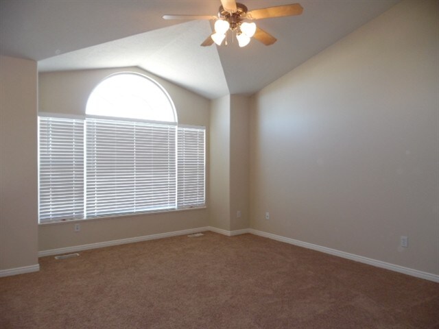 Building Photo - 2635 W 4100 S