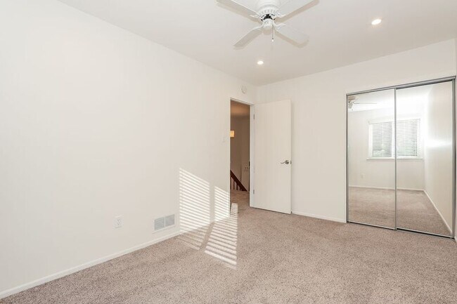 Building Photo - 2206 Brandenburg Way