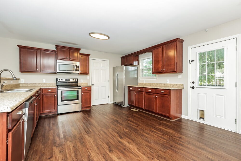 Building Photo - 2010 Slayton Dr