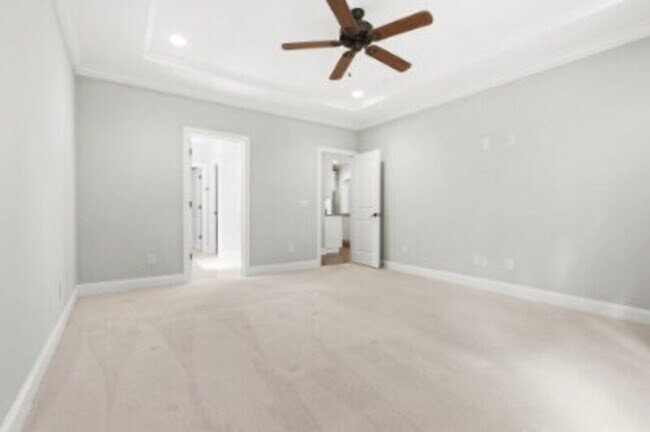 Building Photo - 585 Herons Brook Dr