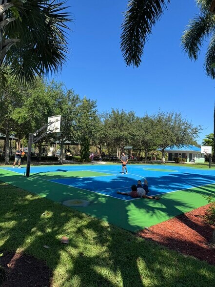 Basketball Courts - 933 Cypress Grove Dr