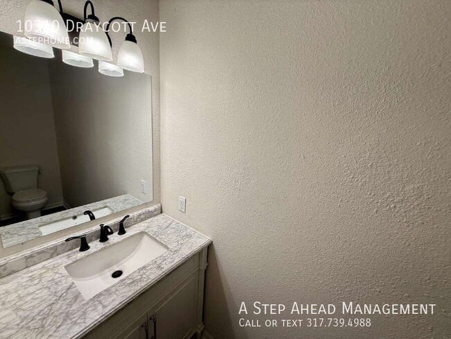 Building Photo - 10310 Draycott Ave