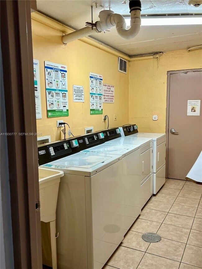 Building Photo - 210 172nd St